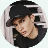 Flexfit med egen design Flexfit med egen design